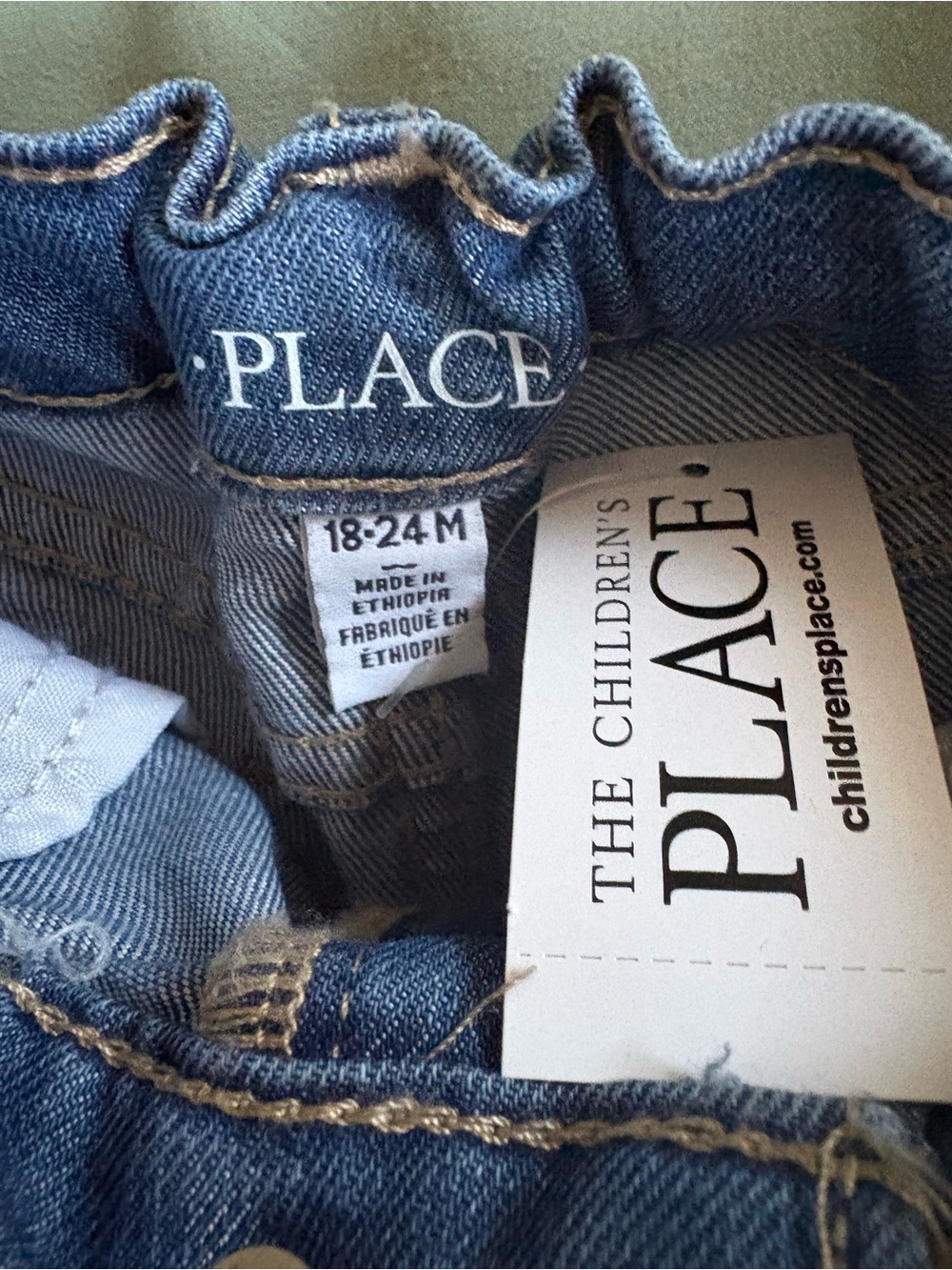 The Children’s Place Toddler girl Jean shorts NWT - Picture 2 of 3